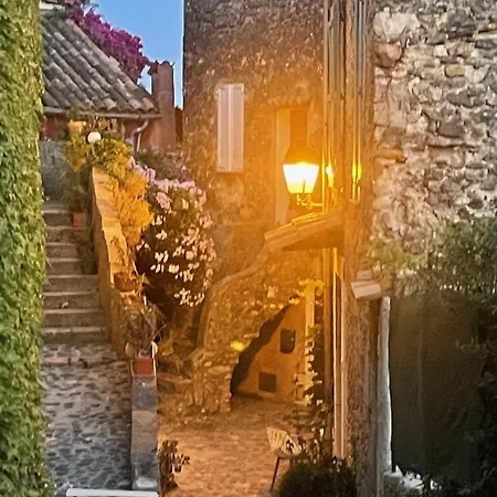 Biot - Place Des Arcades Exterior photo