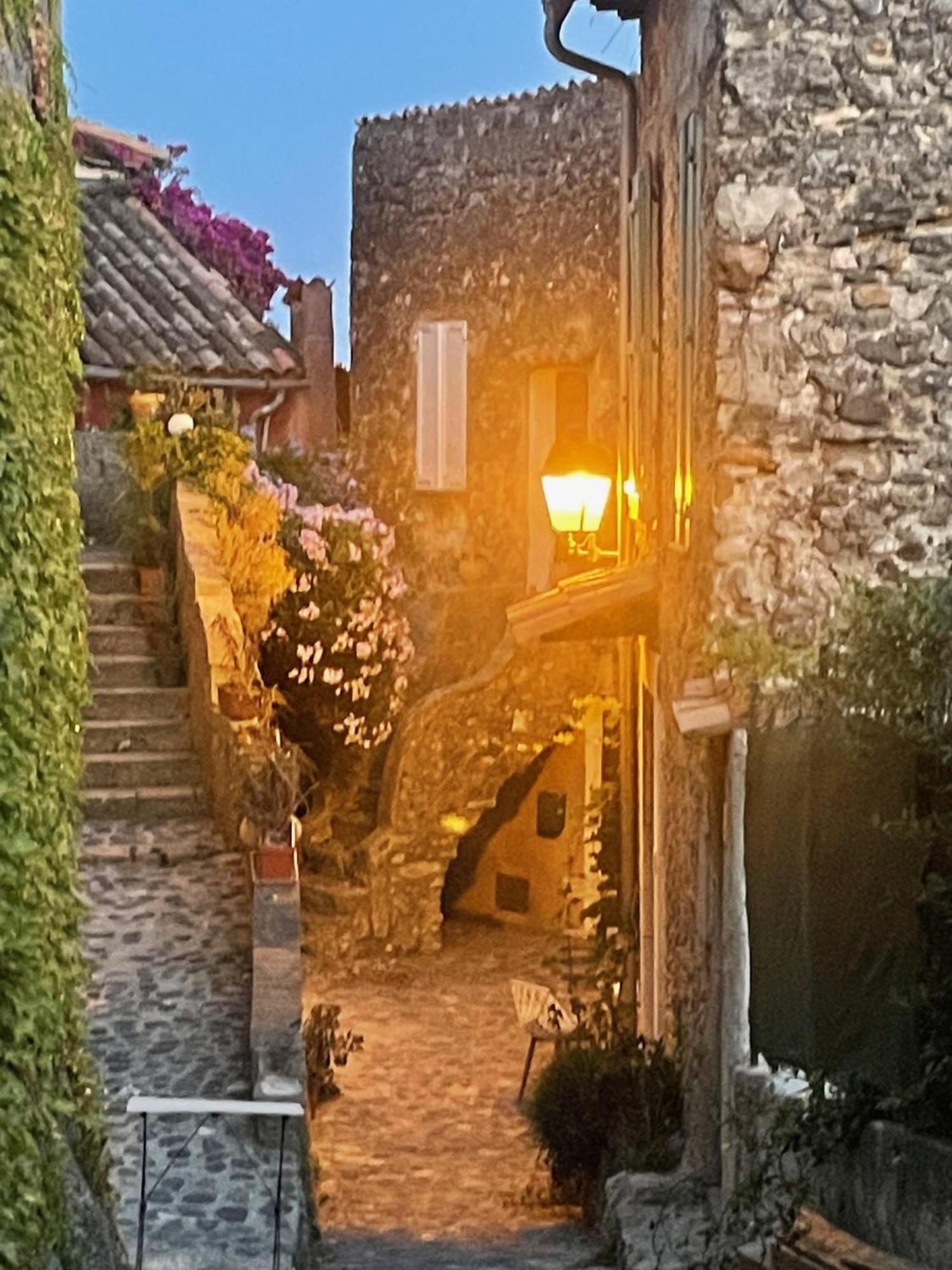 Apartment - Place Des Arcades